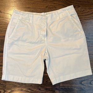 Stone Vineyard Vines Every Day shorts - size 8